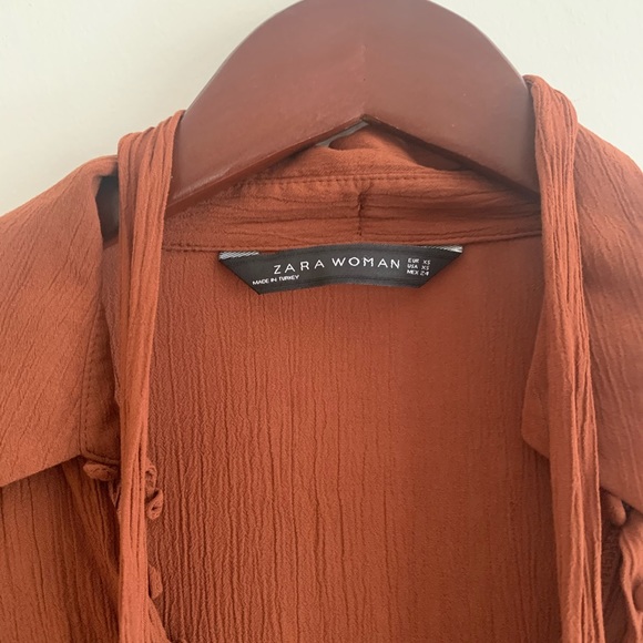 Zara Blouse - Picture 3 of 3